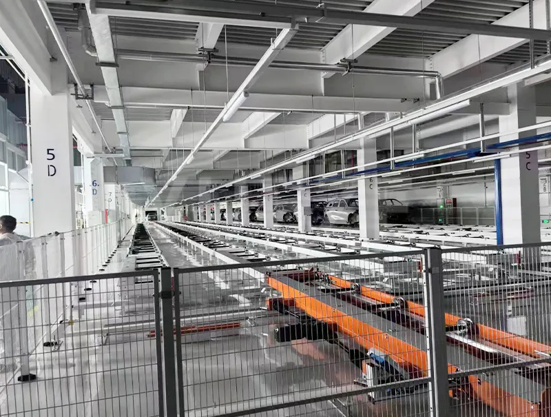 Automatizovaná válečková dopravníková linka