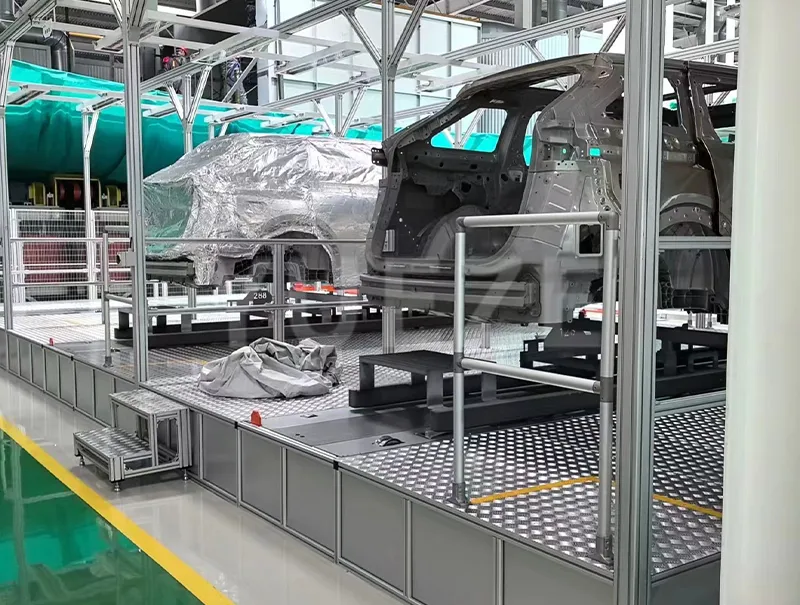 Automobilová montážní linka