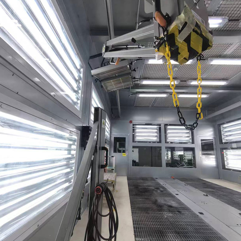 Automatická robotická stříkací kabina